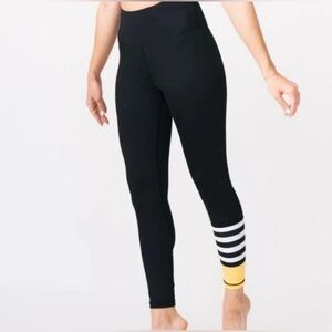 Zyia Active Bumblebee Light n Tight 7/8 leggings Size 8-10